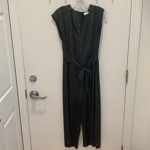Wide-leg Black and Gold Jumpsuit